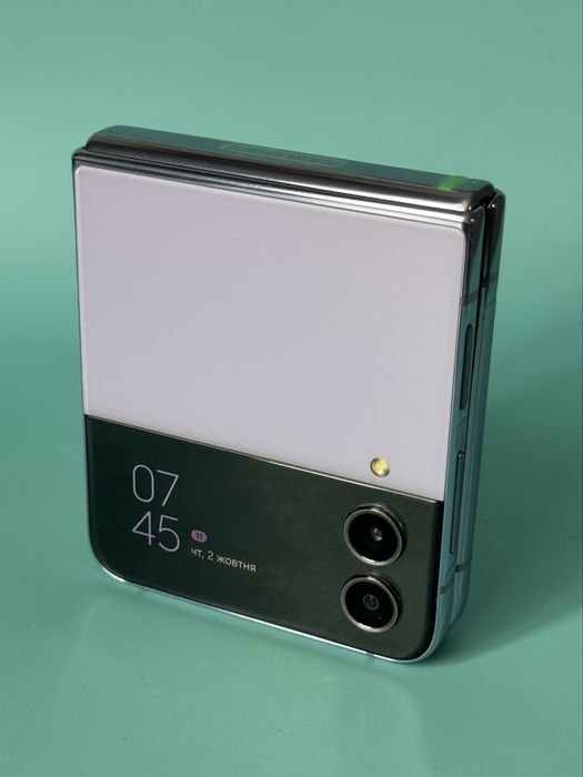 Samsung Galaxy Flip4 8/128GB sim+eSIM (392)