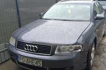 Lekko uszkodzone Audi A4 b6 2004 rok