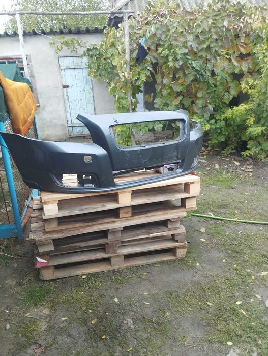 Фари передним на Вольво в 50 без стекл