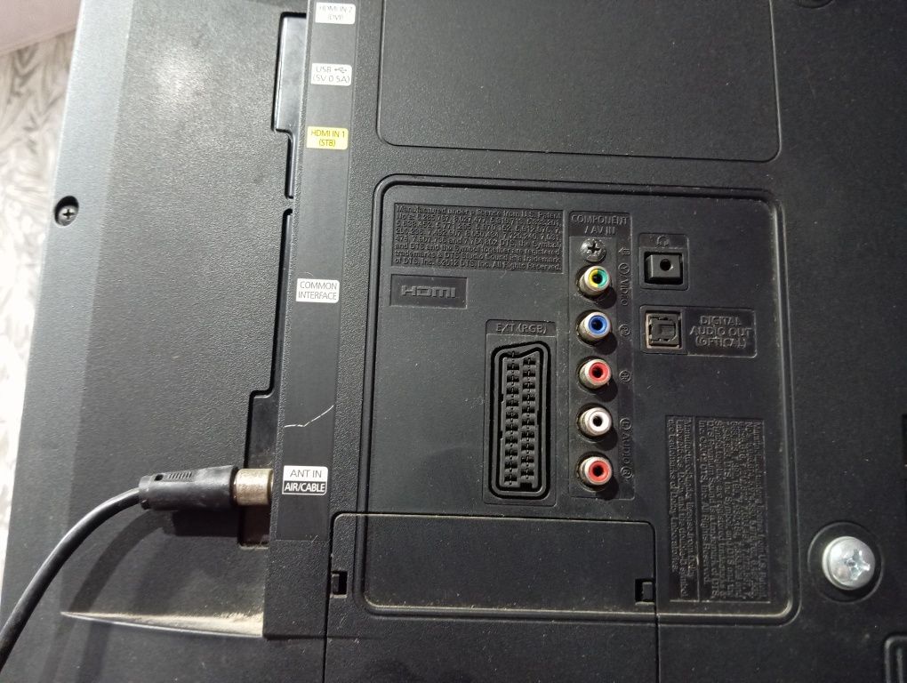 Продам телевизор б/у  Samsung UE32F5020AK диагональ 32