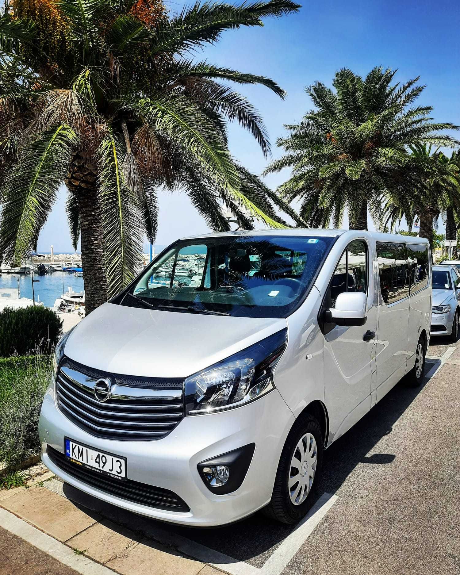Wynajem busa 9-osobowego Opel Vivaro!! Winiety !! Wolne wakacje !!