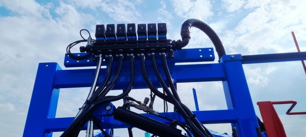 Opryskiwacz Berthoud Racer Ex 3200l 21 m. Pompa Włoska/siedem sekcji!