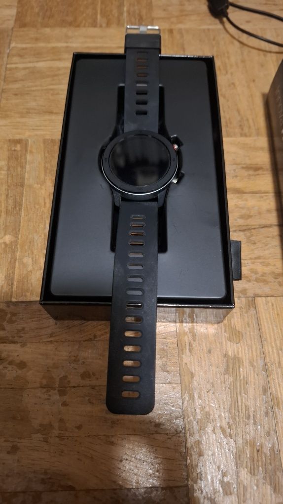 Innova hurricane smart watch black edition