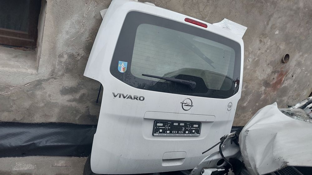 Klapa bagażnika Opel Vivaro Zafira D 2021r.