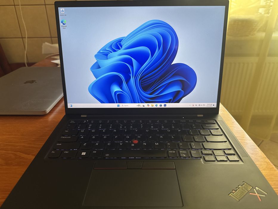 Lenovo ThinkPad X1 Carbon klasa Premium