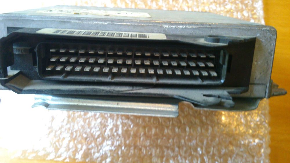 Блок управления двигателя (ЭБУ) Siemens 90378653