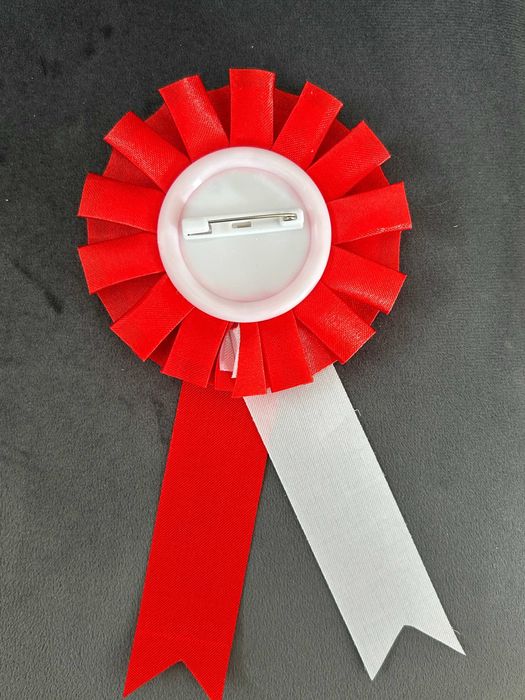 Kotylion biało-czerwony