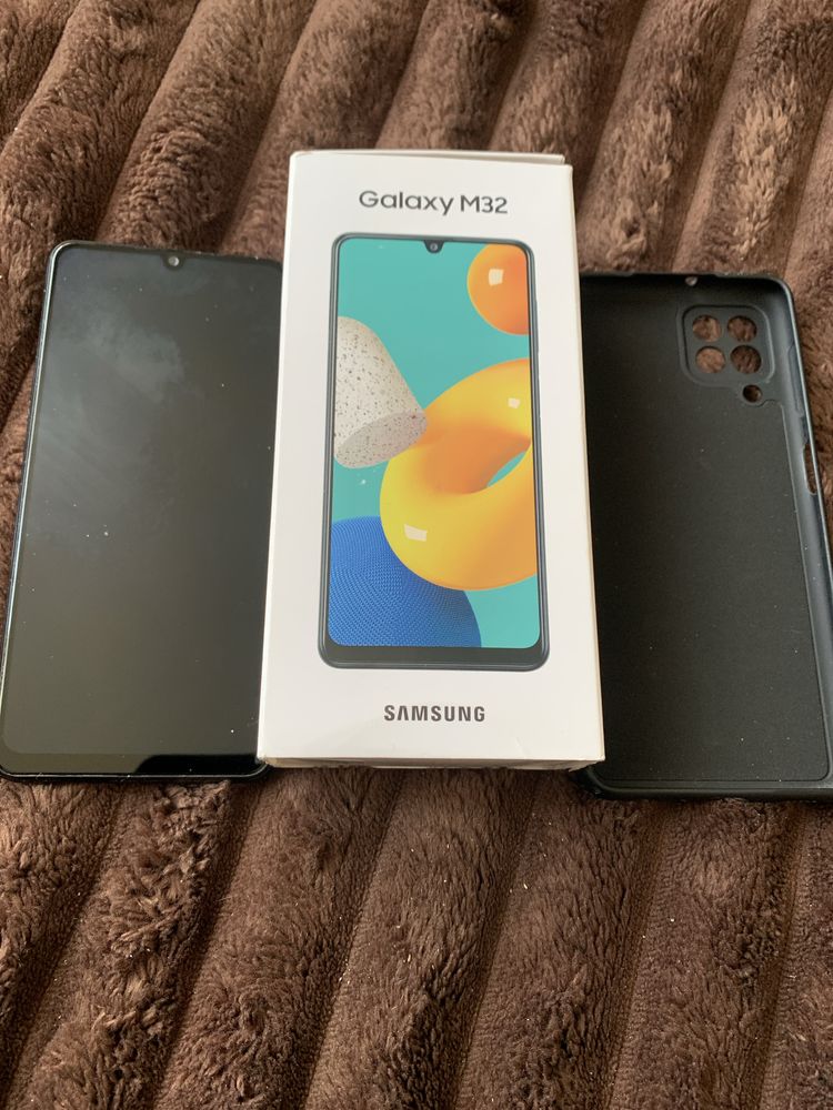 Samsyng M32 в хорошому стані