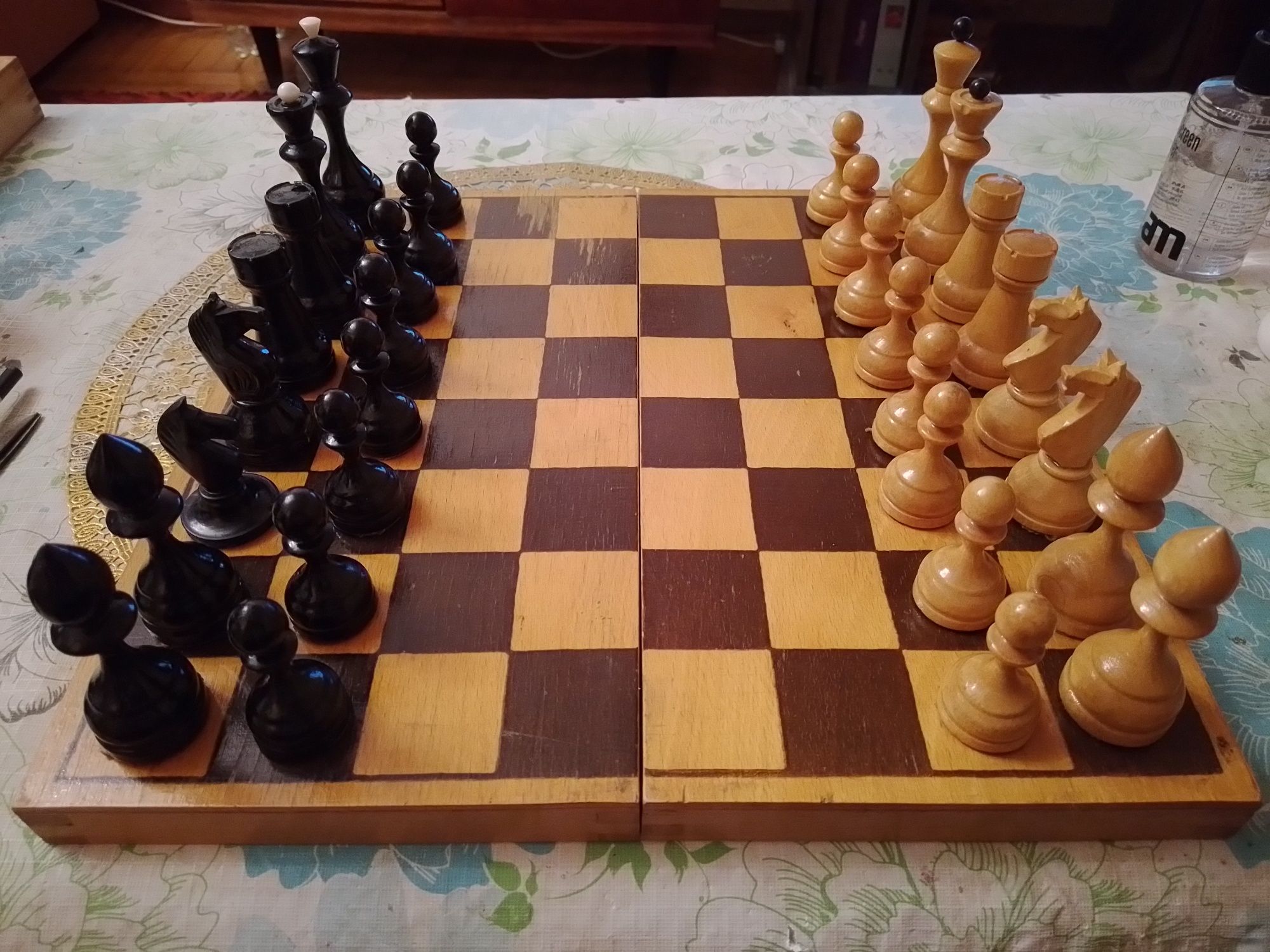 Продам деревянные шахматы, в отличном состоянии (СССР).