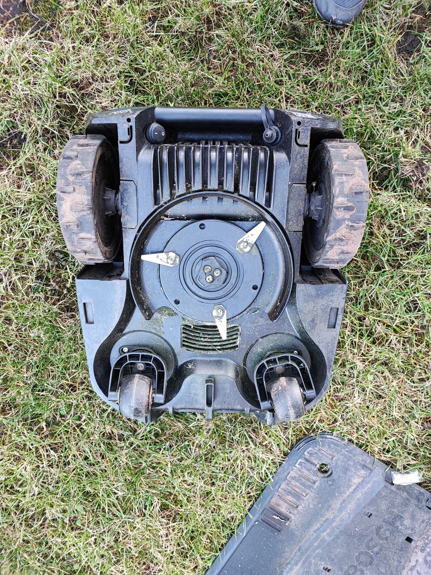 Bosch Indego 400 uszkodzone