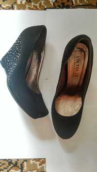 Туфли чёрные, женские, Viktolia. 39 размер