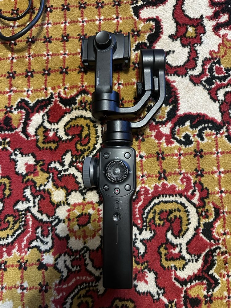 Стабилизатор Zhiyun Smooth 4