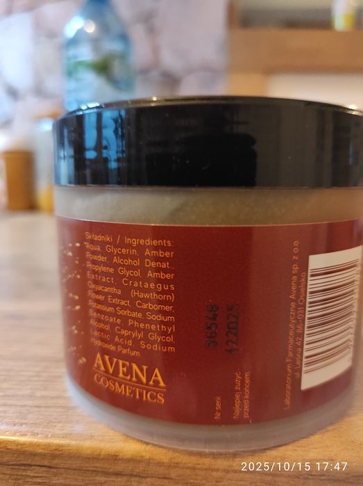 Złocisty peeling do ciała