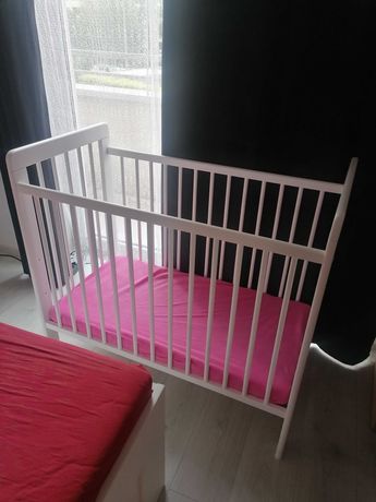 Łóżeczko dziecięce niemowlęce, 100x50, idealne do małej sypialni