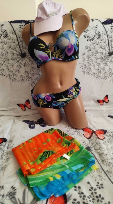 Два парео, кепка Reebok