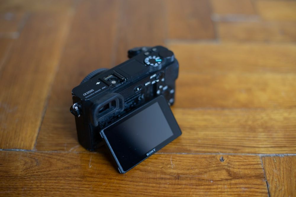 Sony a6500 body + sel 18-55mm 3.5-5.6