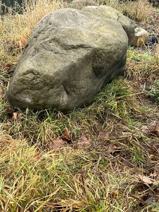 Продам великий річковий камінь для декору