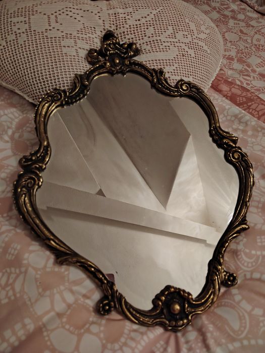 Espelho Oval Biselado em Bronze