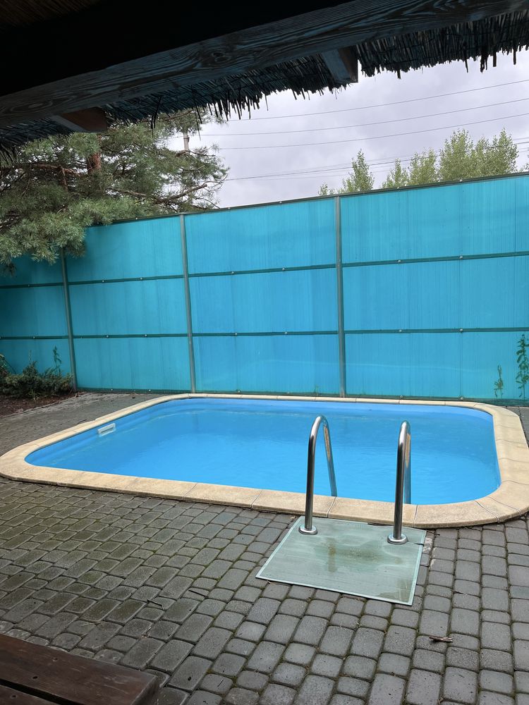 Банно-готельний комплекс 500 м2 в Гореничах