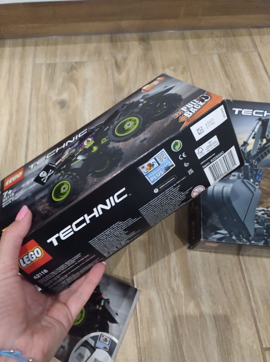 LEGO technic puste pudelka plus instrukcje