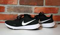Buty Sportowe Trampki Czarno-Biały Nike Revolution Rz. 42,5 wkładka 27
