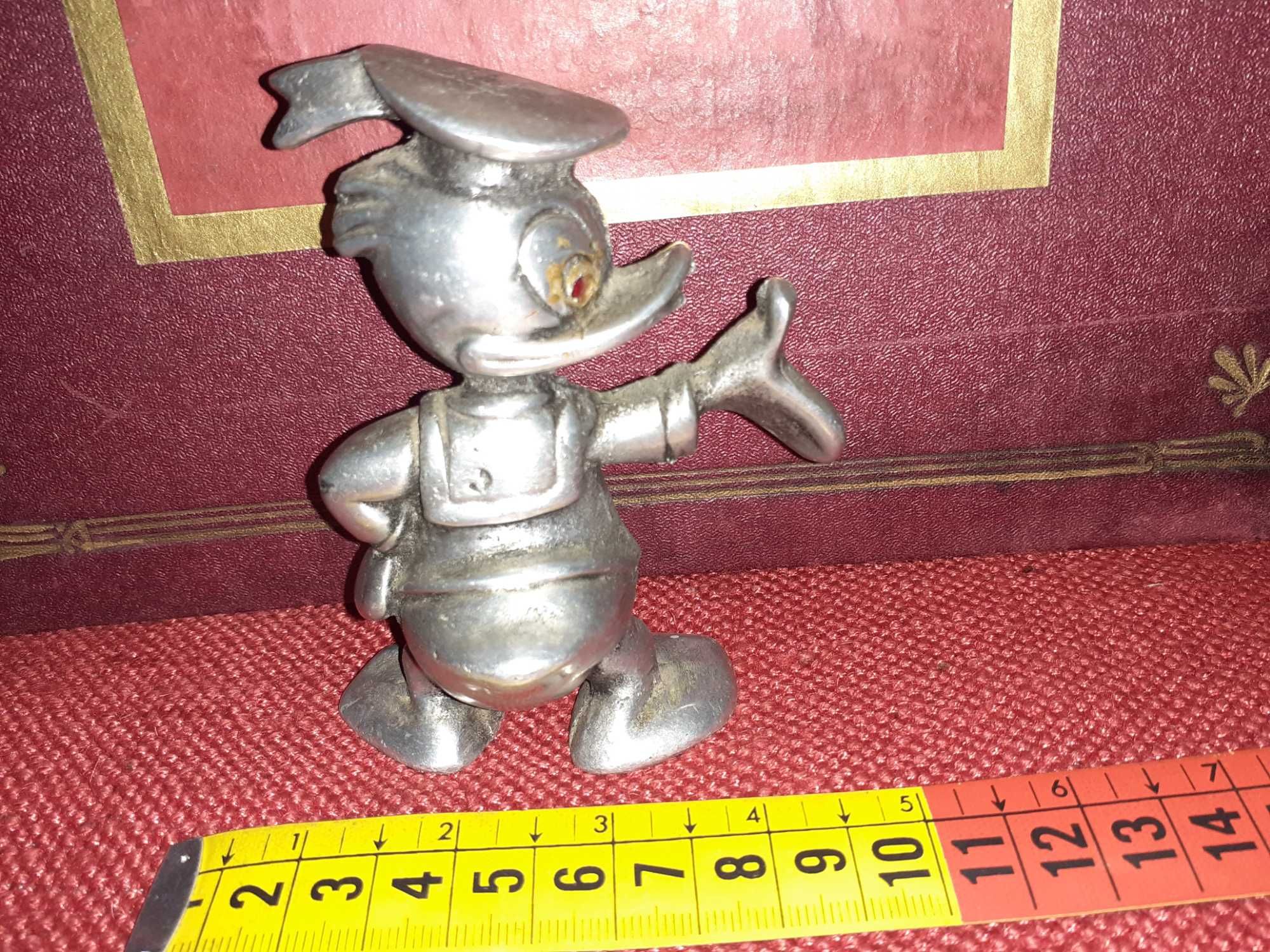 Pato Donald em Estanho