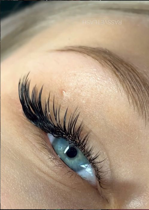 Нарощування вій. Наращивание ресниц.