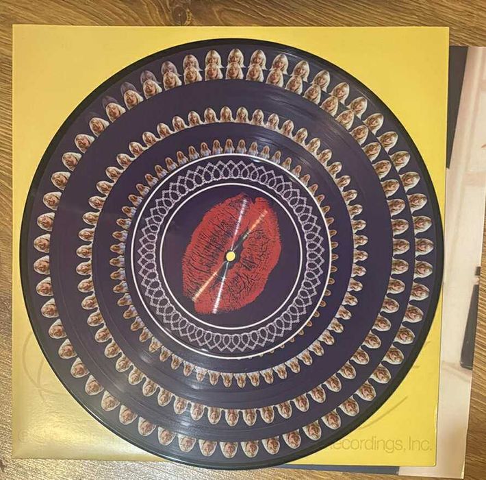 Sabrina Carpenter Short'n'sweet deluxe zoentrope winyl edition