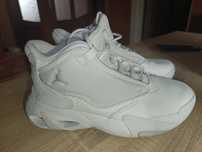 Продаються кросівки Nike jordan