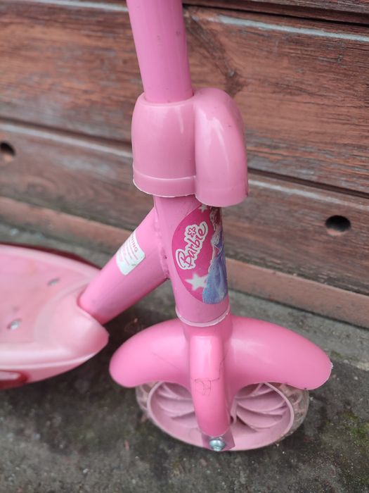 Barbie hulajnoga.