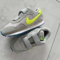 Buty Nike MD Valiant szaro-zielone rozmiar 26