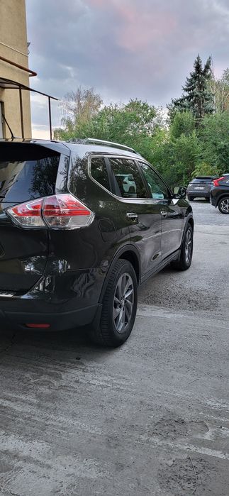 Продам нисан рог