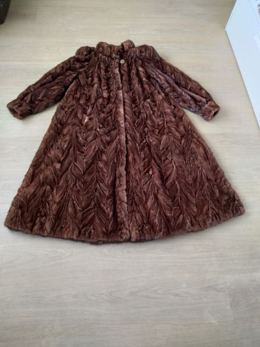 Futro z norek r.42 stan dobry