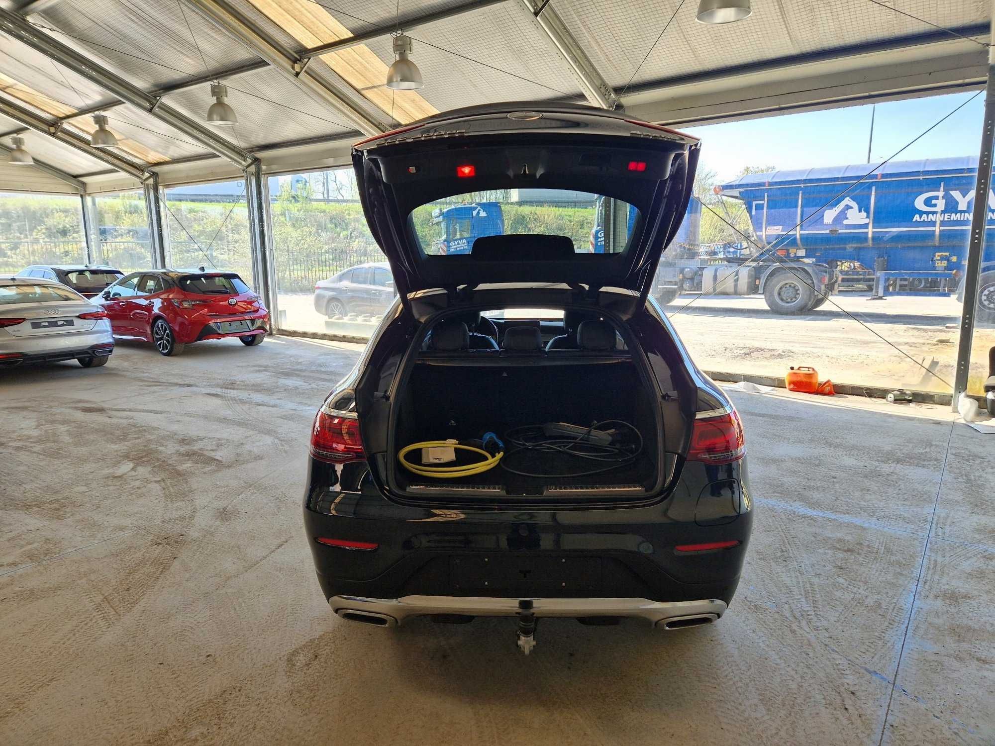GLC300de Coupé hibrido