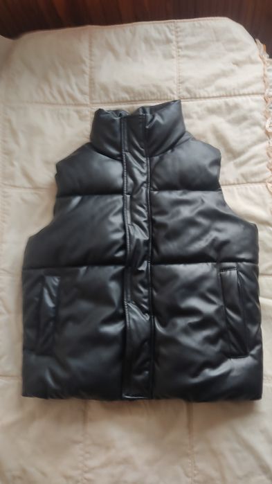 Женский жилет Zara из искусственной кожи