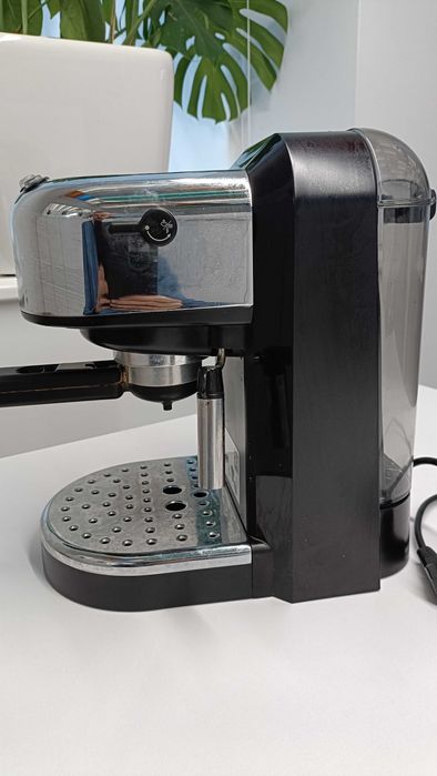 Кофеварка Delonghi EC270