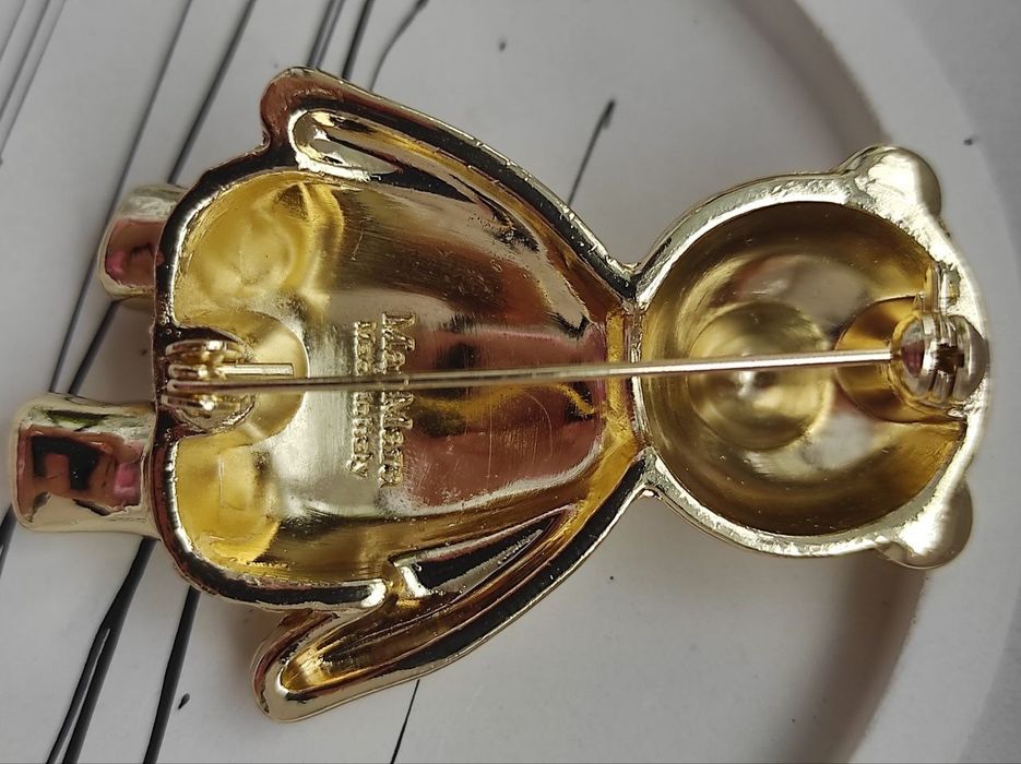 Трендова брошка ведмедики max mara з маркуванням