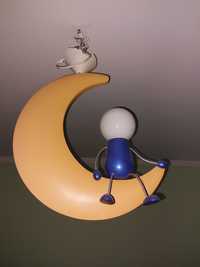Lampa sufitowa do pokoju dziecięcego - ludzik na księżycu