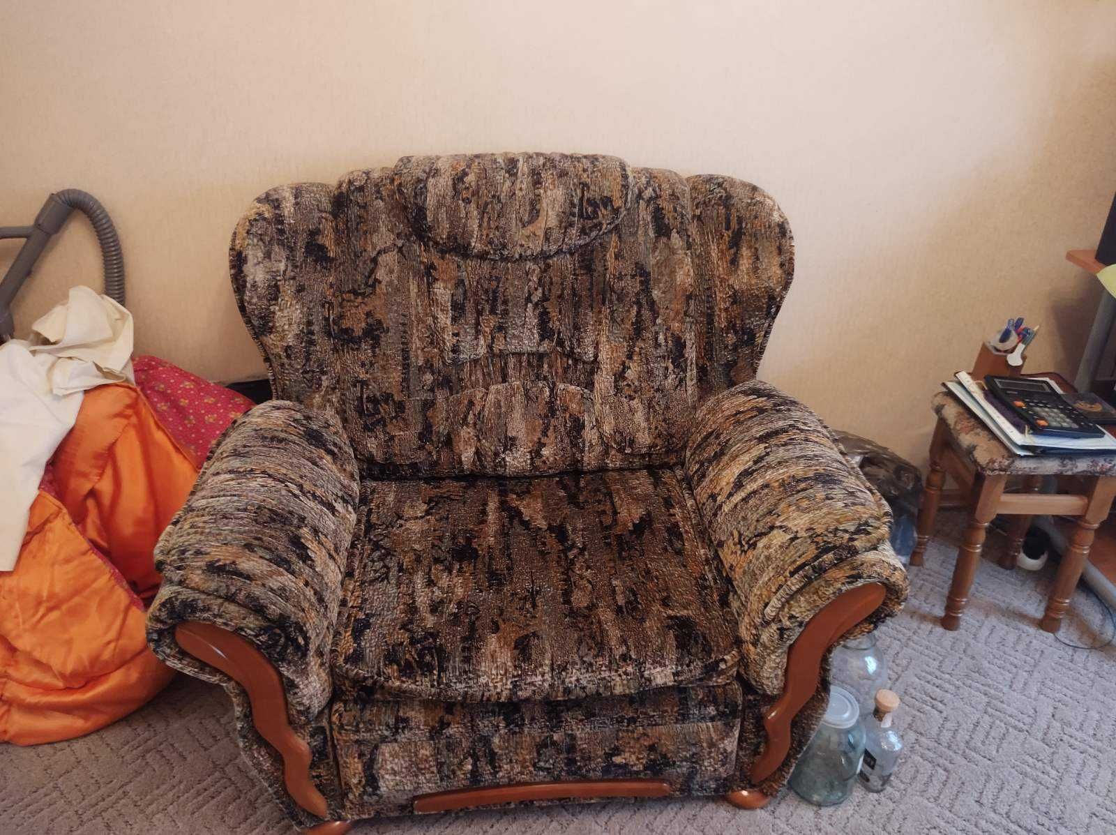 Кресло-кровать в идеальном состоянии.практически Новое.Доставка Есть.