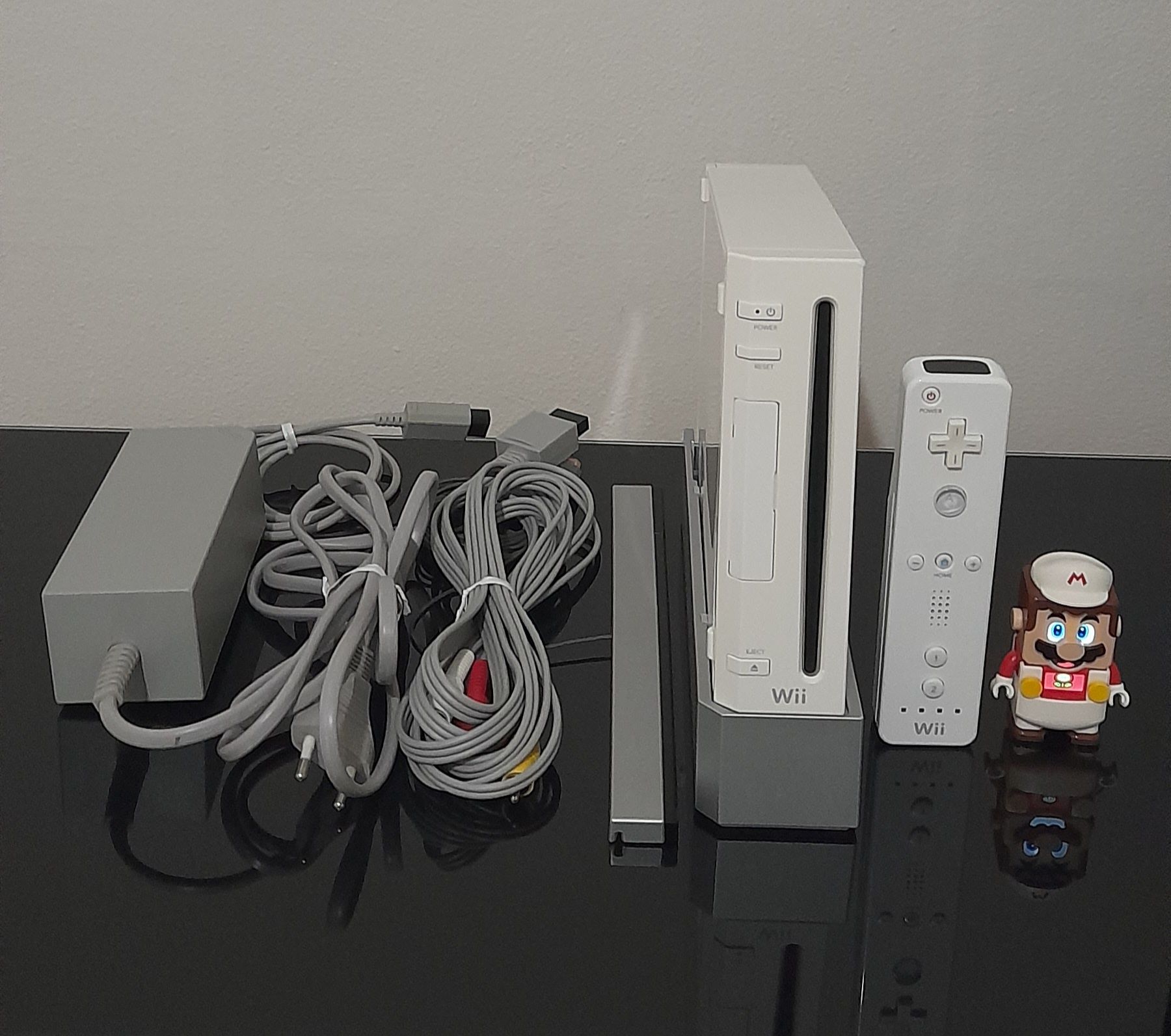 Consola Wii White Edition + Comando Wii (EXCELENTE ESTADO E COMPLETA)