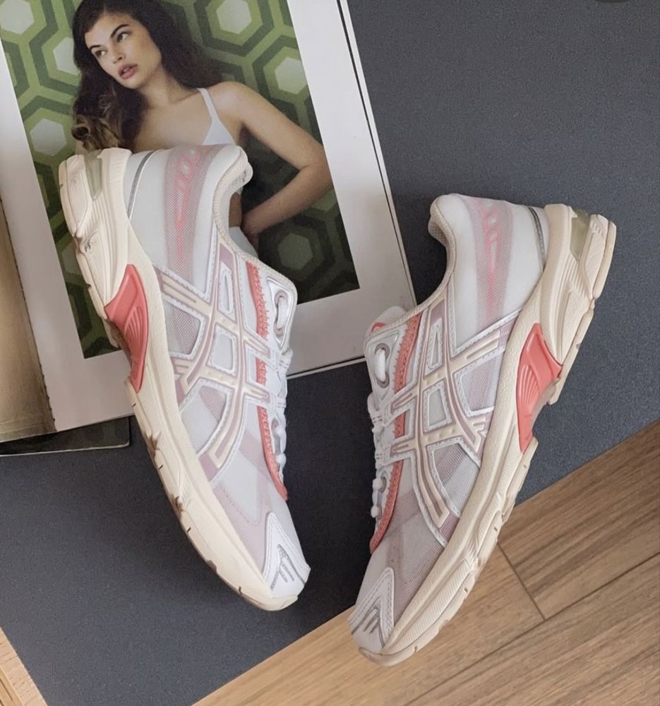 Кросівки жіночі Asics, 37.5 розмір, оригінал