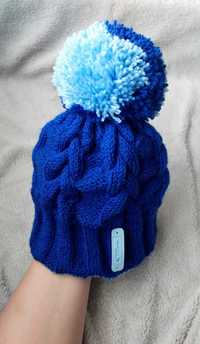 Wełniana zimowa czapka dziecięca ręcznie robiona