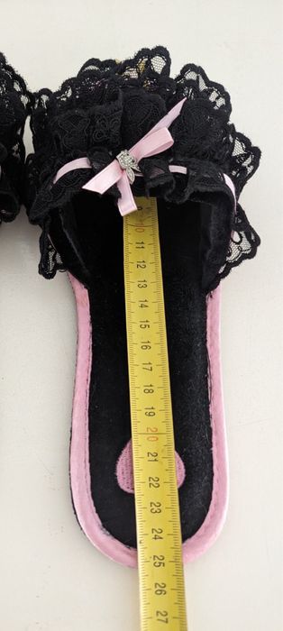 Шлепки тапочки плейбой