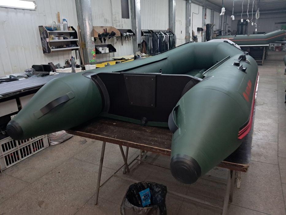 Човен КМ-260 / Лодка моторная