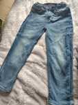 Spodnie jeans rozm. 122 z przetarciami