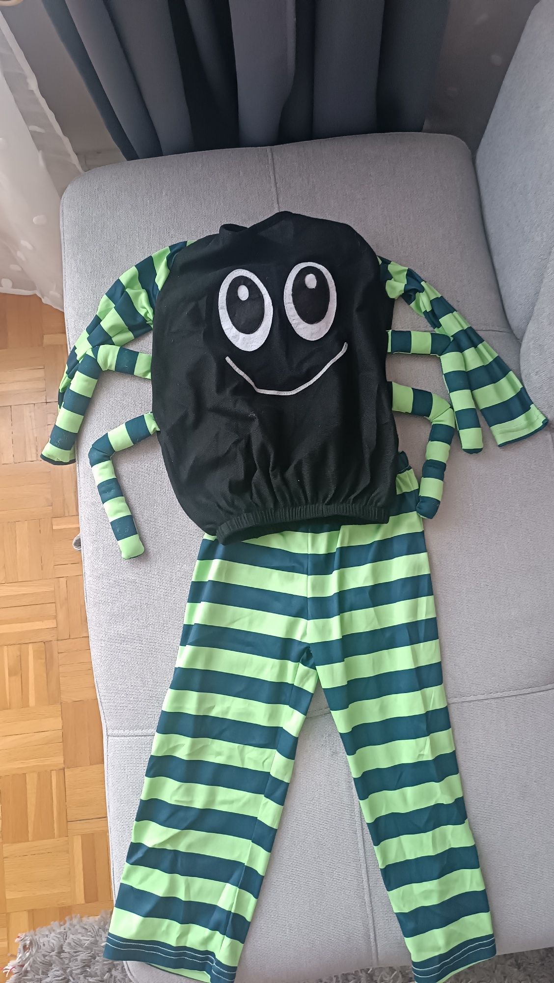 Strój pająka rozmiar 104