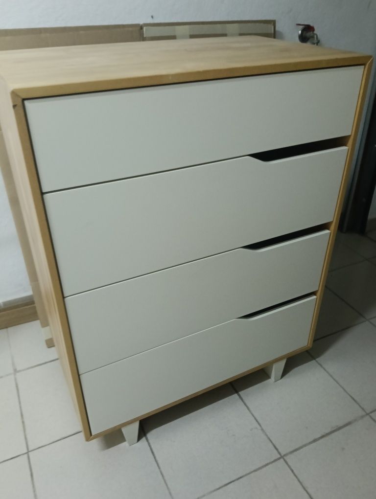 Cómoda Mandal Ikea