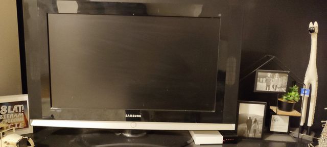 Telewizor Samsung 32' lcd