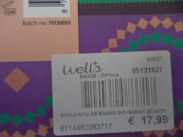 Conjunto de corpo comprado na Wells creme, gel, sabonete e sais