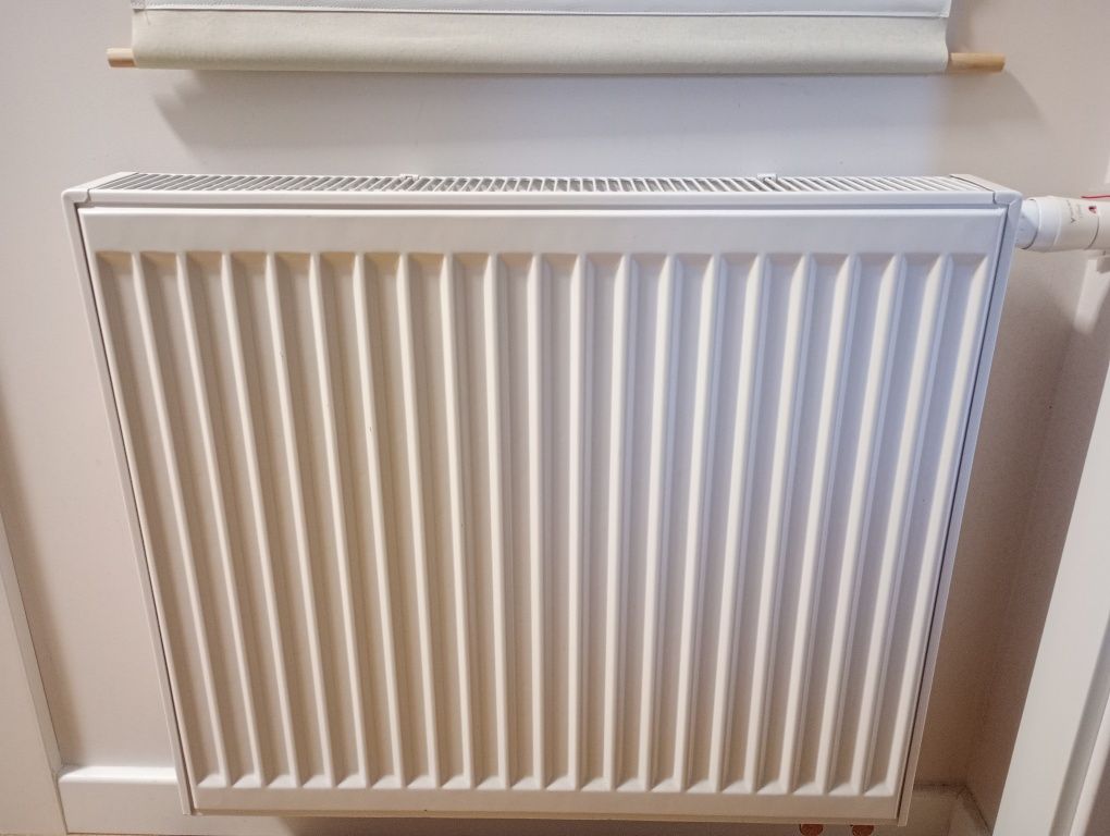 Grzejnik 700x600 z termostatem